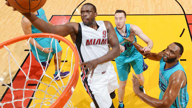 2016-nba-playoffs-heat-hornets-game-1-luol-deng-video.jpg